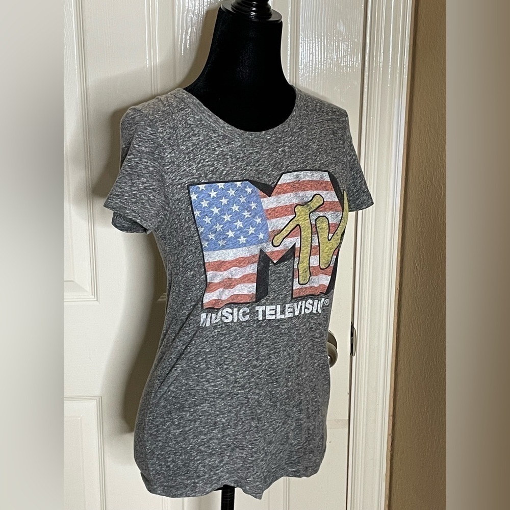MTV MUSIC TELEVISION Junk Food Clothing T-Shirt Womens Size Small Cotton